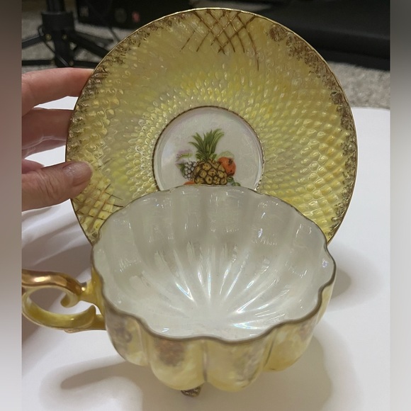 Vintage Yellow Gold Fluted  Tea Cup And Saucer Fruit 3 Legged Cup Made In Japan - Picture 1 of 8